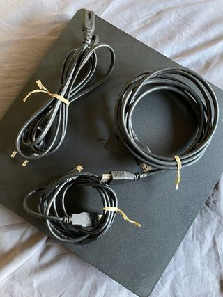 PS4 (PlayStation 4) Slim 500GB