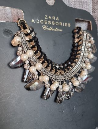 Collar Zara pedrería dorado plata