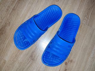 Chanclas azules cómodas talla - 44