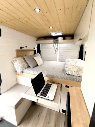 Alquiler Furgonetas CAMPER