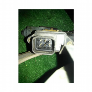 Elevalunas delantero derecho Opel Corsa B 