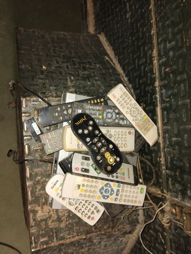 12 Mandos Distancia - JVC, SANYO, SUSTECH