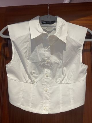 Crop top Zara blanco sin mangas