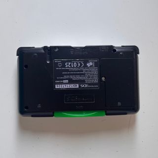 Nintendo DS Gris con cargador, funda y lápiz