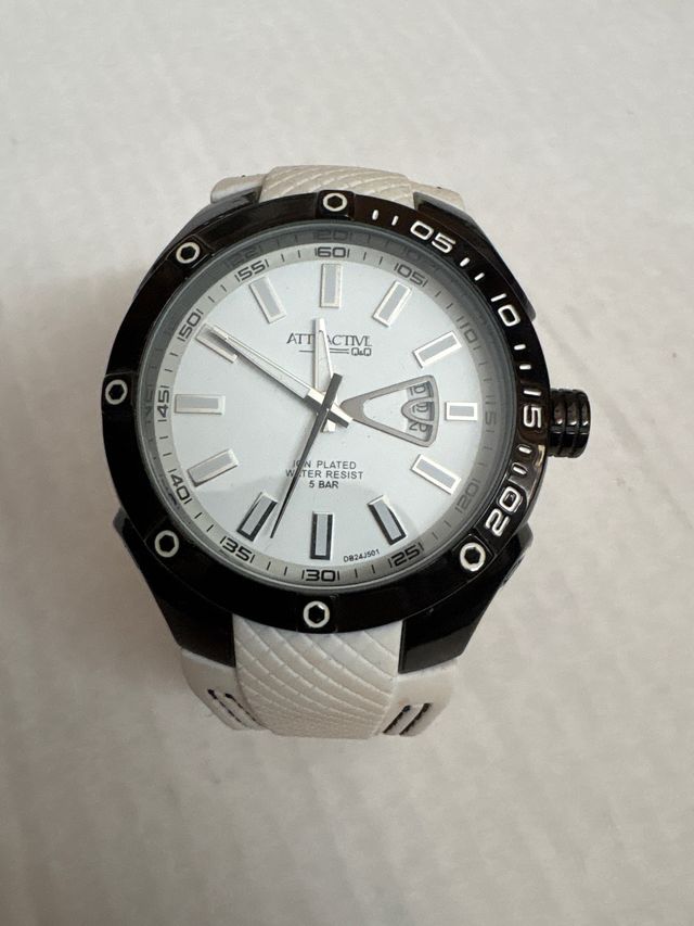 Orologio analogico marca Attractlve