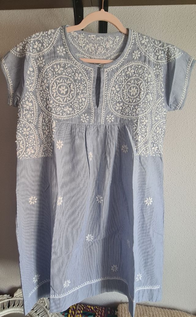 Vestido Bordado Azul Blanco Talla S