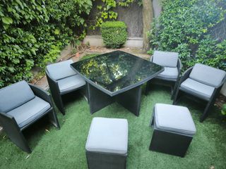 Mesa jardín con cristal - 4 sillas ratán con cojin