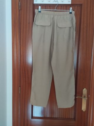 Pantalón beige verano fluido