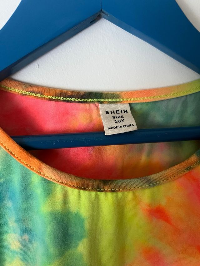 Camiseta tie-dye SHEIN talla 10 multicolor