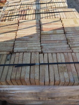 Ladrillos mazizo940 unid. 300 euros por palet