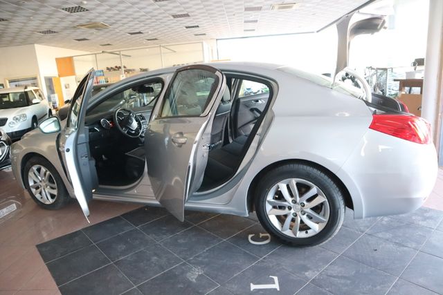 Peugeot 508 2012