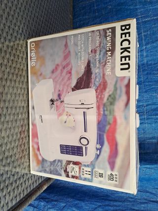 Máquina de coser Becken Arielle