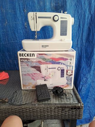 Máquina de coser Becken Arielle
