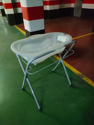 Bañera bebe con patas y adaptador 