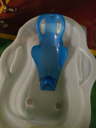 Bañera bebe con patas y adaptador 