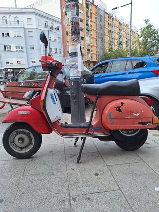 VESPA 200 IRIS roja clásica