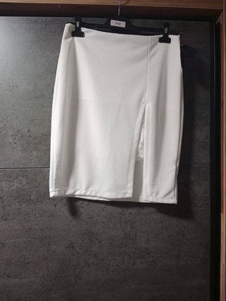 Falda blanca Modas Dioni L-40-12