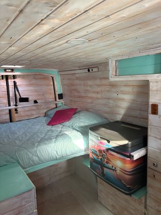 Alquilo camper (Crafter). Ubicación: Conil (Cádiz)