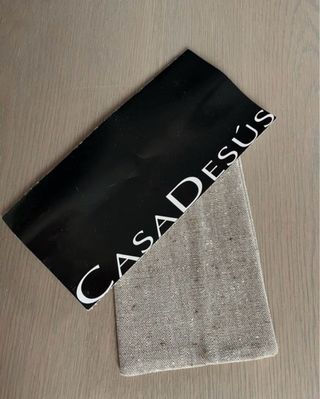 Sofá diseño beige 2 plazas