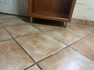 Vitrina madera-cristal marrón