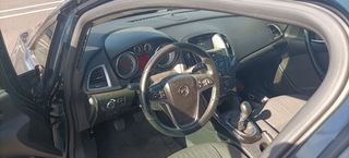 Opel Astra 2013