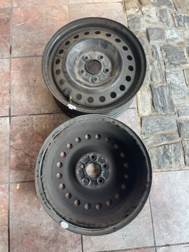 2 Llantas 16” Nissan 200SX S14
