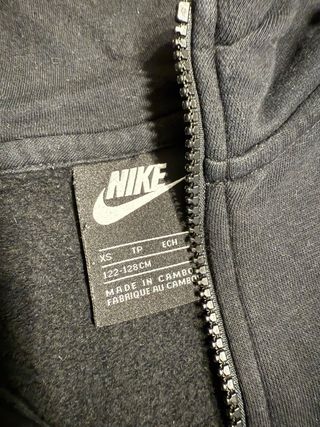 Sudadera Nike negra niño talla XS
