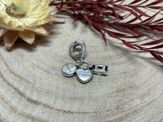 ✨Charm Brújula, cámara, mundo corazón