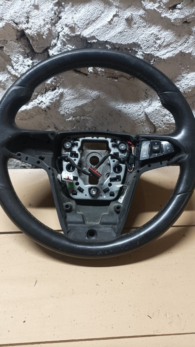 Volante cuero Opel Insignia