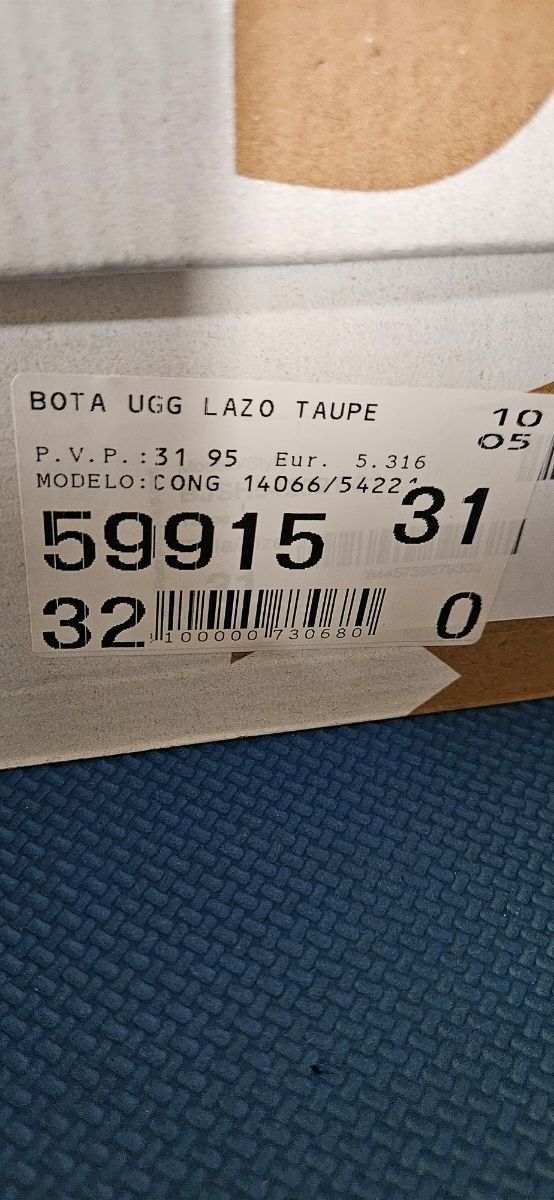 Botas pelo niña talla 31 B&W