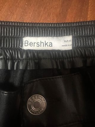 Pantalones cuero negros