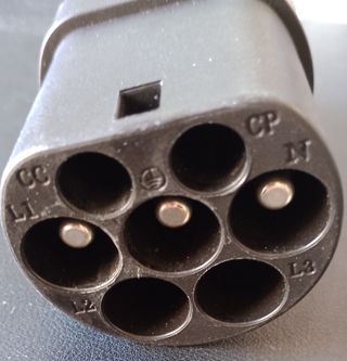 Convertidor cargador eléctrico Tipo 2 a Schuko