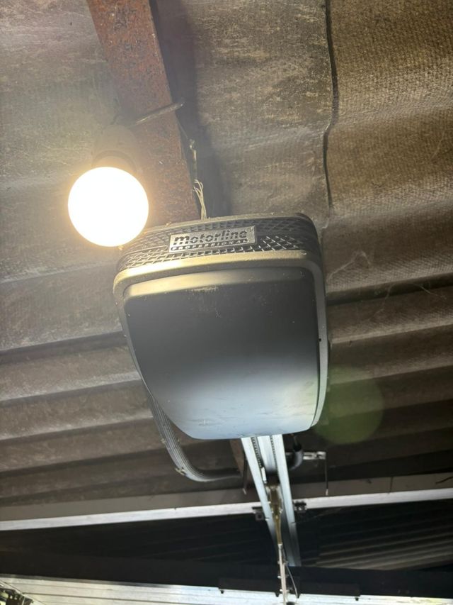 Motorline: Motor puerta garaje