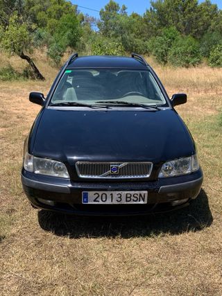 Volvo V40 2002