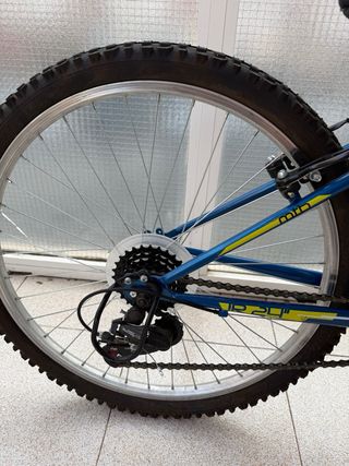 Bicicleta B-PRO 24''