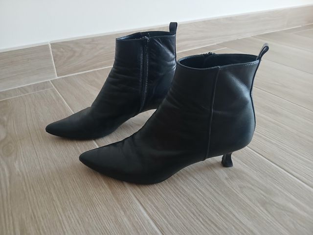 Botines Unisa negros, talla 41