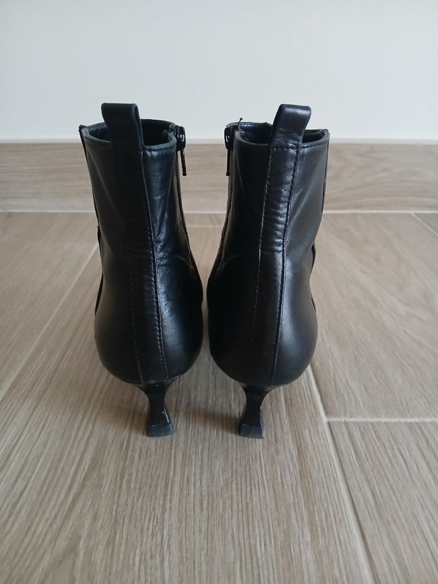 Botines Unisa negros, talla 41