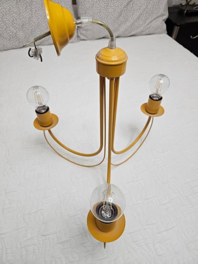 Lámpara vintage amarilla 3 luces