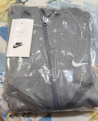 Conjunto Nike 3 piezas - L/40/12