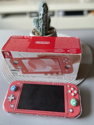 Nintendo Switch Lite Coral - Como nueva