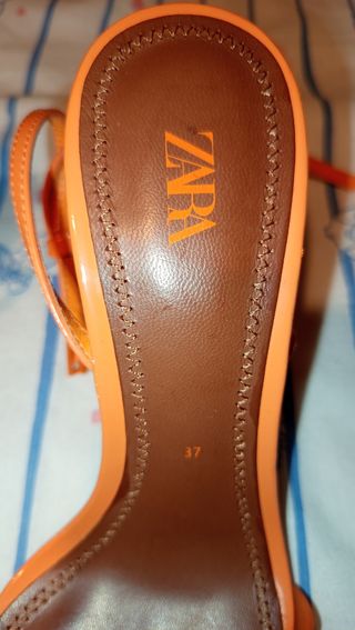 Zapatos Zara naranja, talla 37