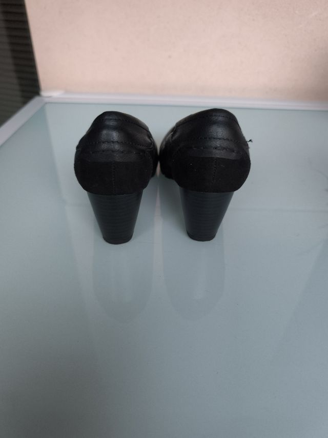 Zapatos Graceland negros tacón bajo