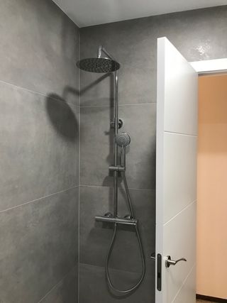 Alicatado Baño - Gres porcelánico 642685816