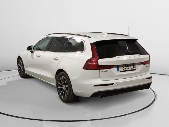 Volvo V60 Momentum Pro