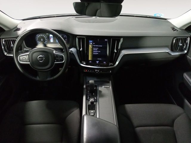 Volvo V60 Momentum Pro