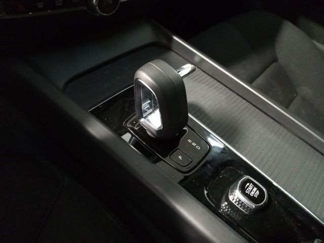 Volvo V60 Momentum Pro