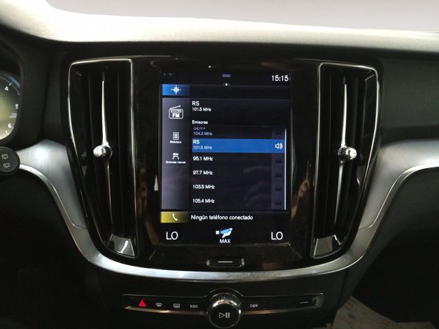 Volvo V60 Momentum Pro