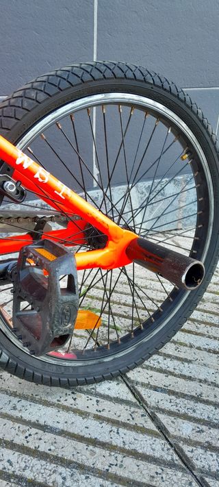 Bicicleta infantil BMX 20" naranja