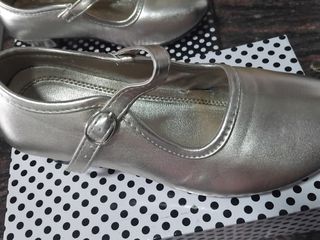 Zapatos flamenca dorados