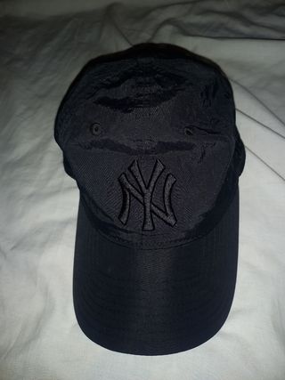 Gorra NY negra - Nueva y original
